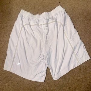 Lululemon pace breaker shorts Size L with liner